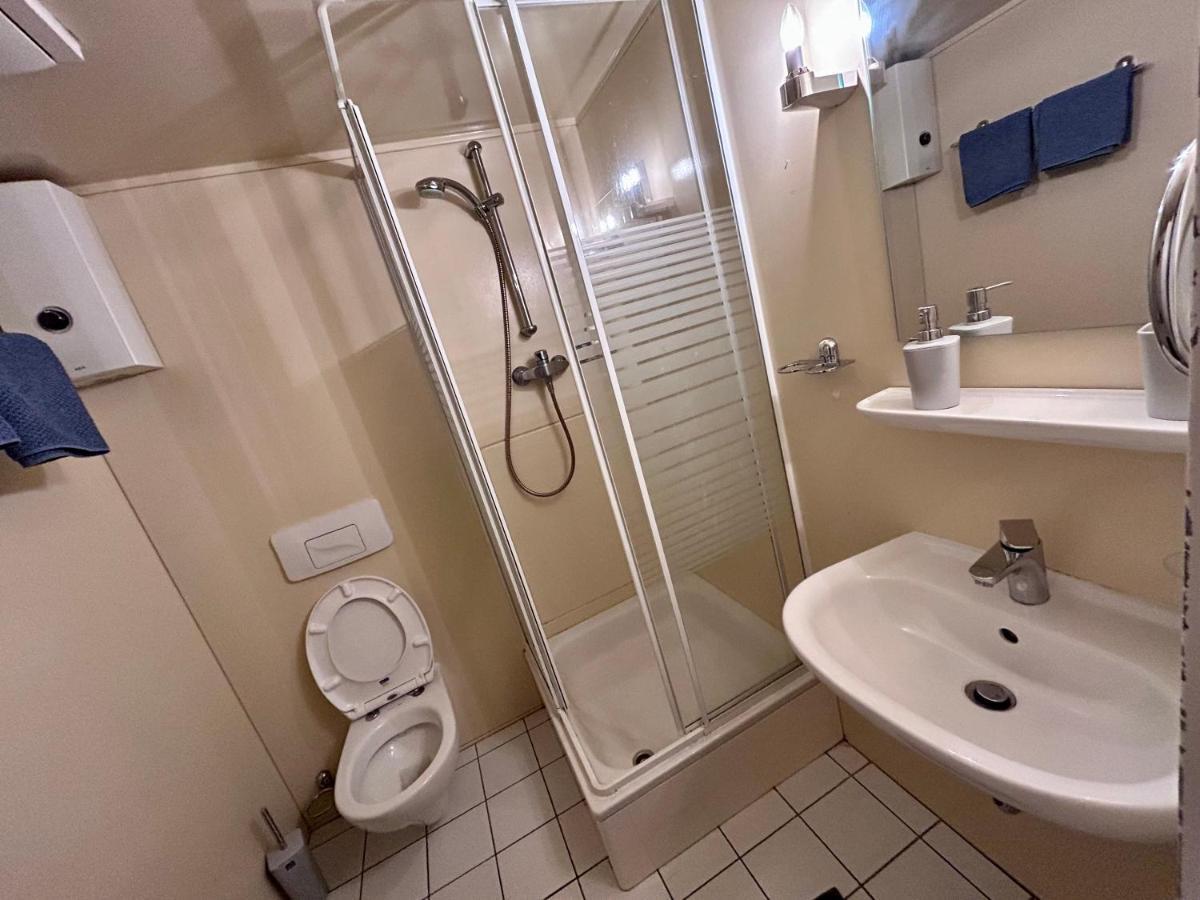 Piano Apartment In Halle Center - Netflix - Free Wifi 1 Buitenkant foto